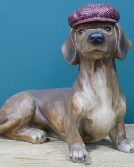 SAUSAGE DOG IN HAT