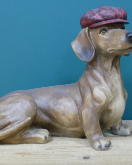 SAUSAGE DOG IN HAT