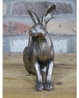 SCRATCHING HARE ORNAMENT